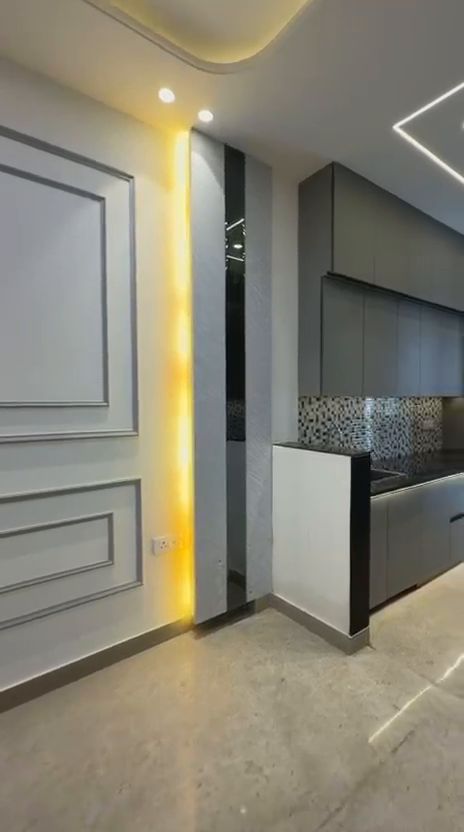 Builder Floor In Ashok Vihar Phase 1