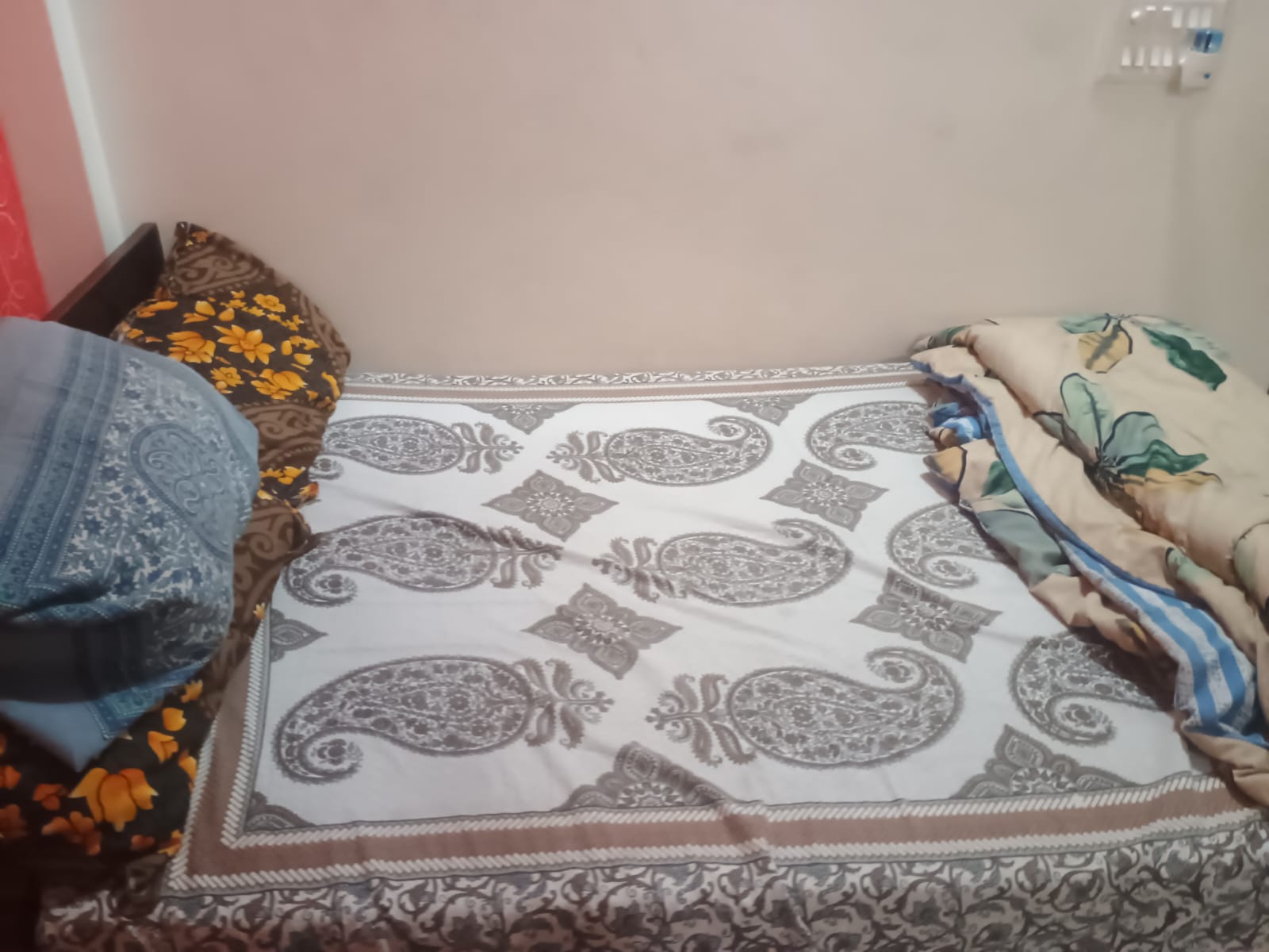 Flat For Rent In Jm Aroma Noida