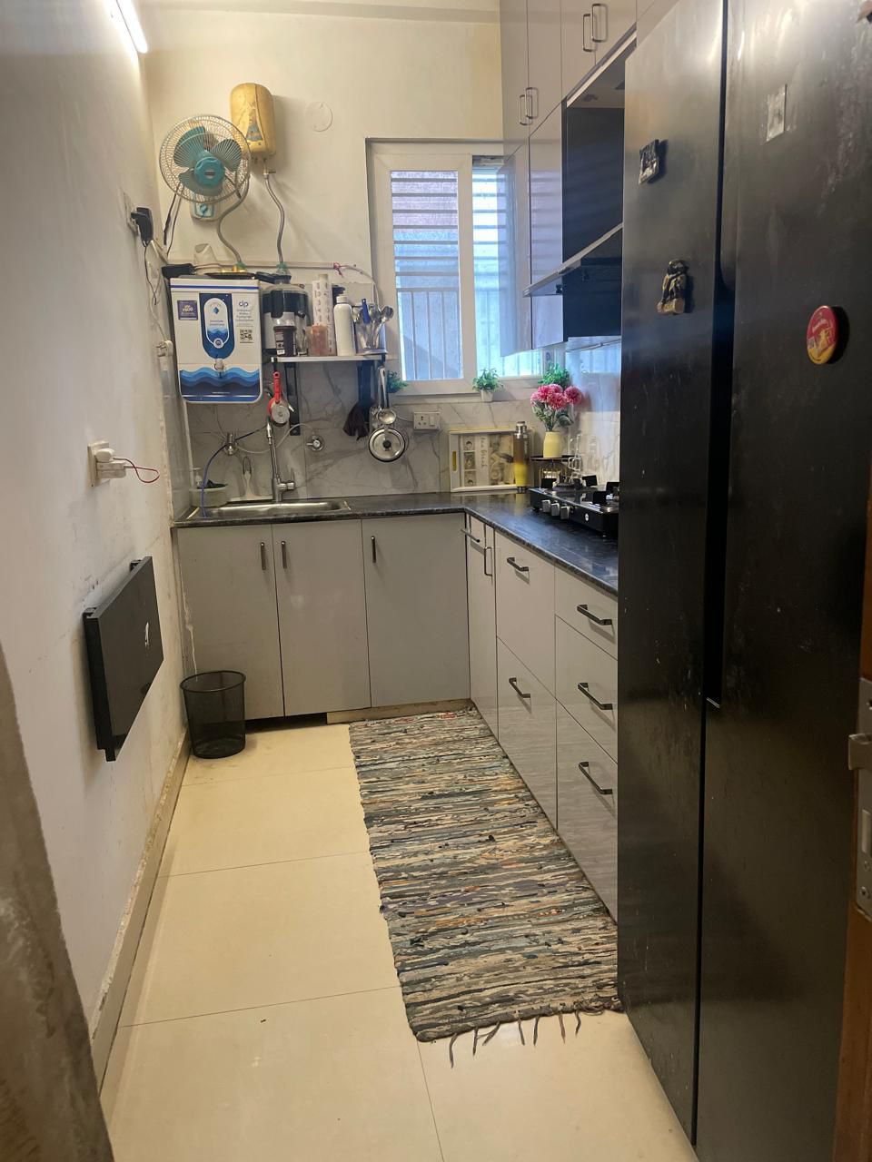 Flat For Rent In Jm Aroma Noida