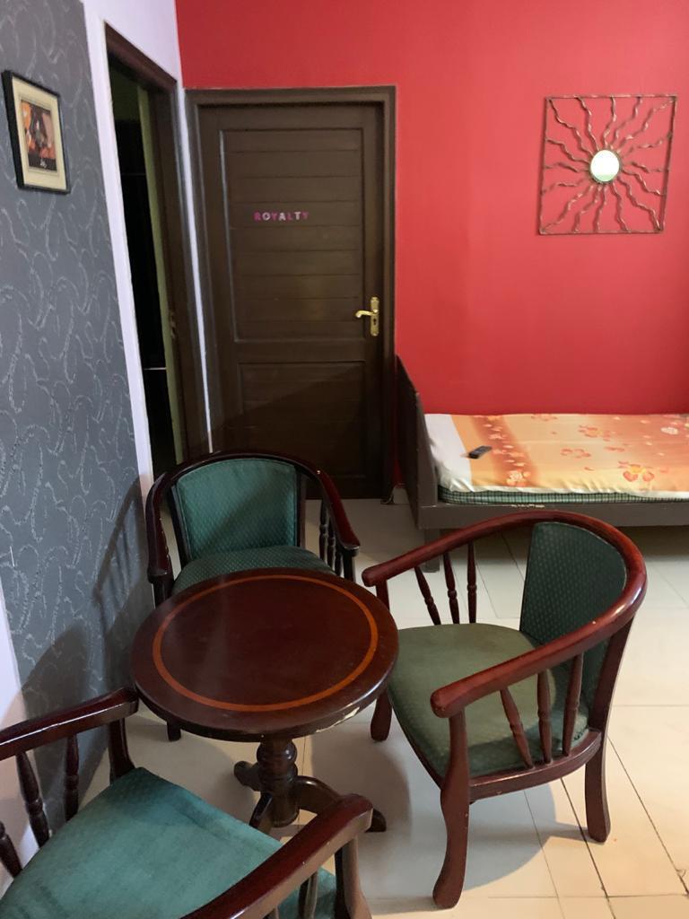 Vinayak Apartment Sector 62 Noida For Rent