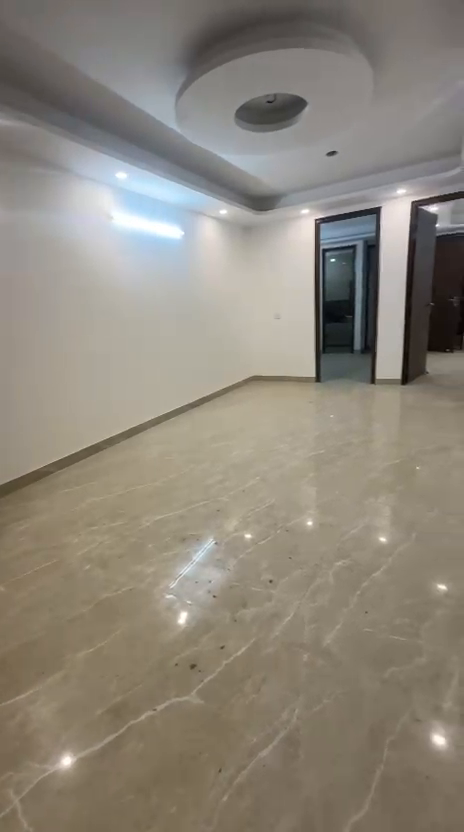 Flat For Sale In Sannaiyat Lines Delhi Cantonment