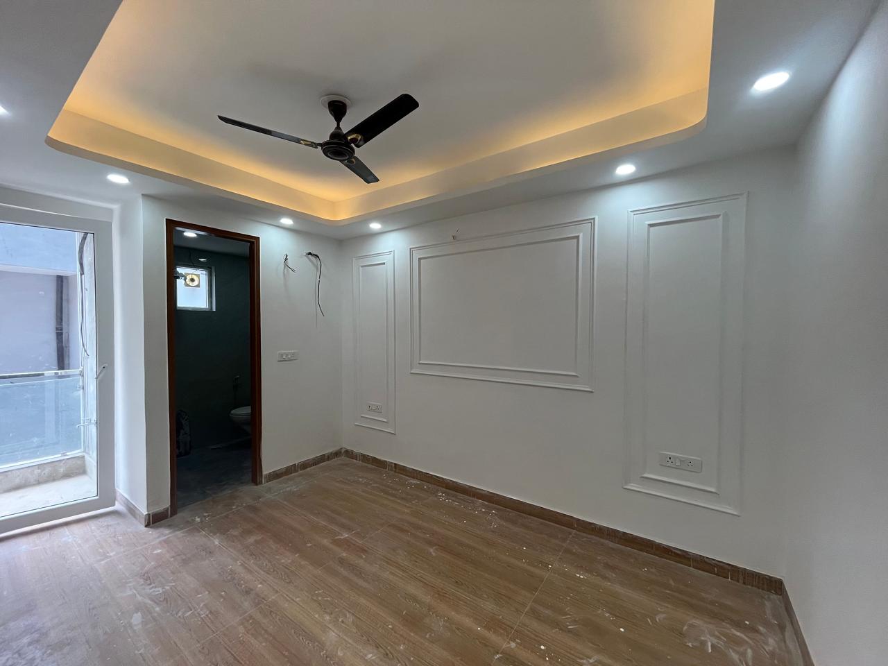 Flat For Sale In Sannaiyat Lines Delhi Cantonment