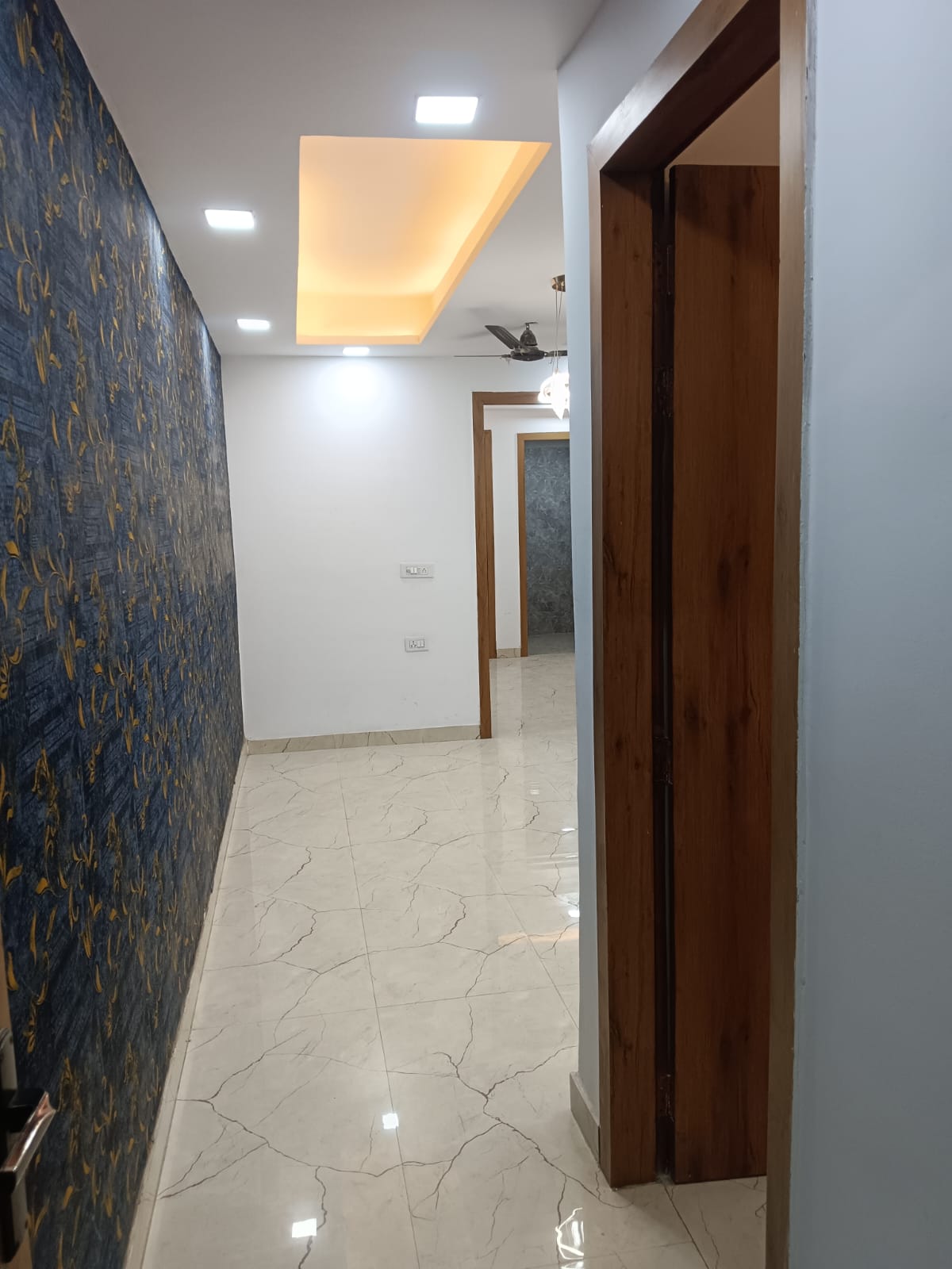 Flat For Sale In Sannaiyat Lines Delhi Cantonment