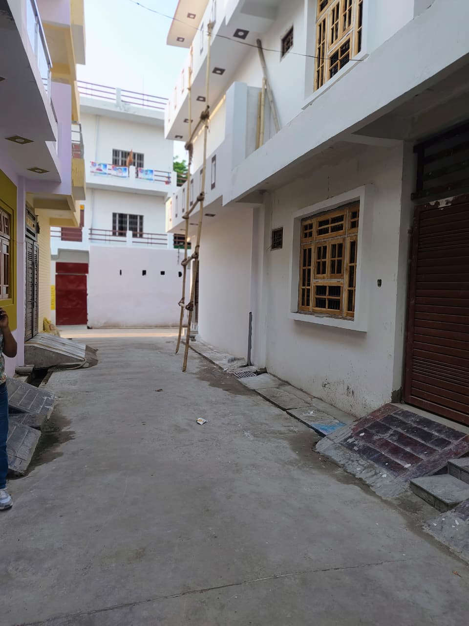 Villa For Sale In Napier Road Colony Lucknow