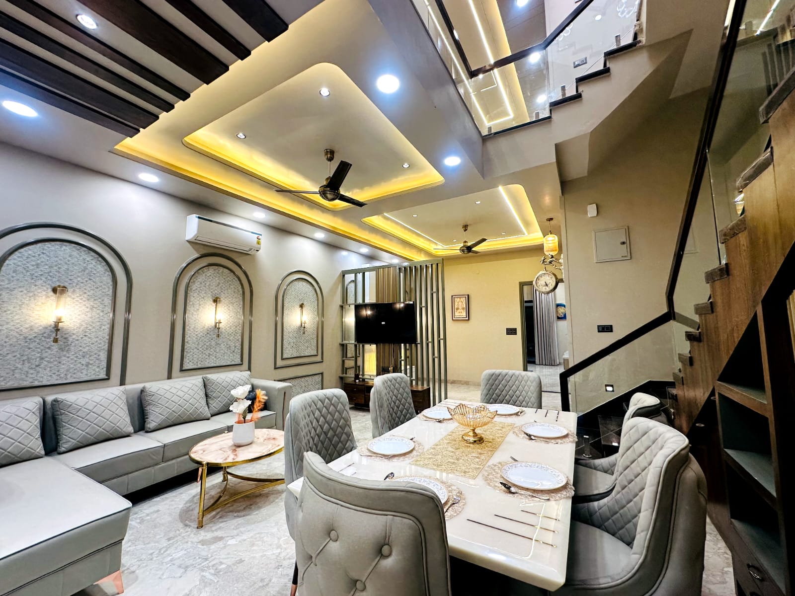 Villa For Sale In Dewla Mauzamabad